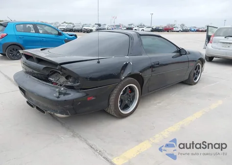 2001 Chevrolet Camaro Z28 z USA, uszkodzony, nr VIN 2G1FP22GX12135720